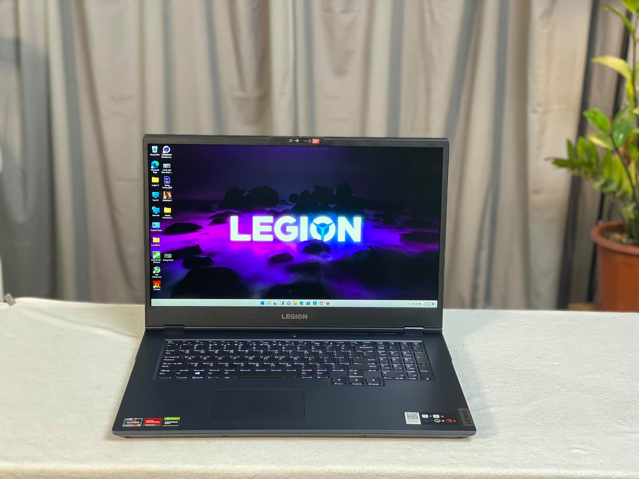 Lenovo Gaming Legion 5 17ACH6-2.jpeg